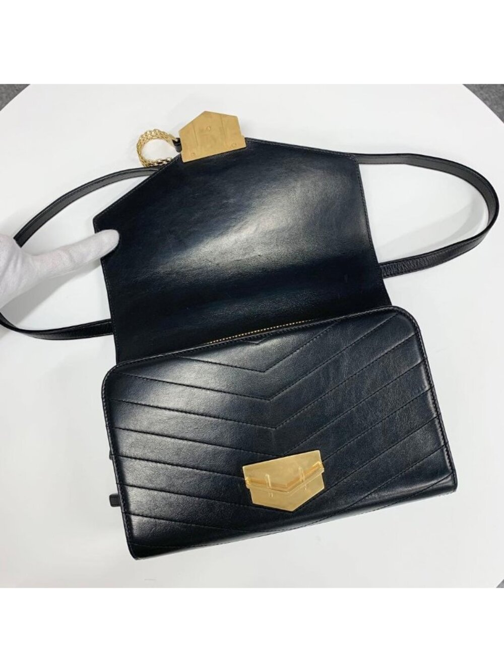 Chanel CC Logo Chez Blanc Medal Flap Stitch Shoulder Bag - Picture 6 of 10